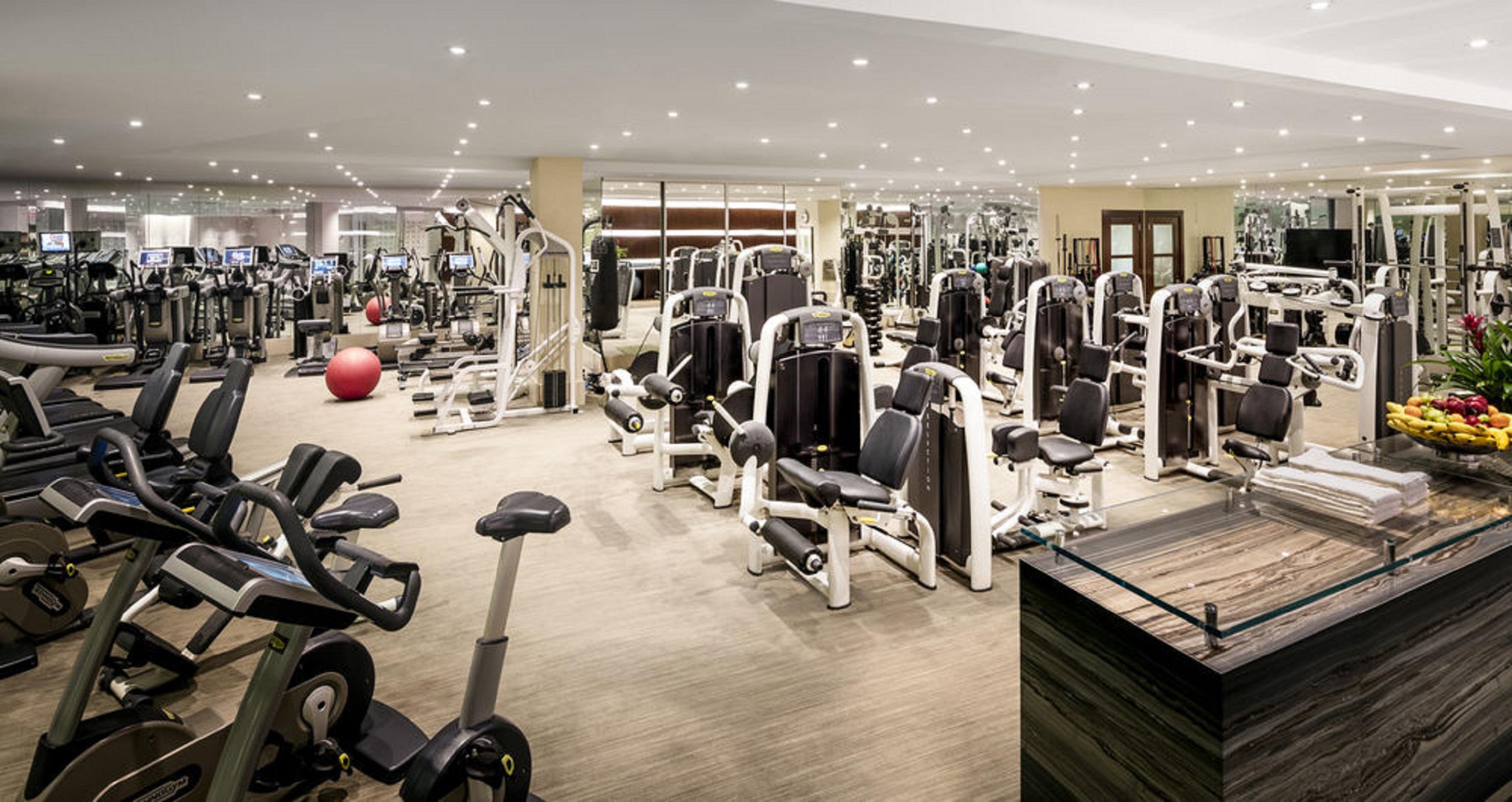 Trump International New York Bagian luar foto The gym at The Dorchester