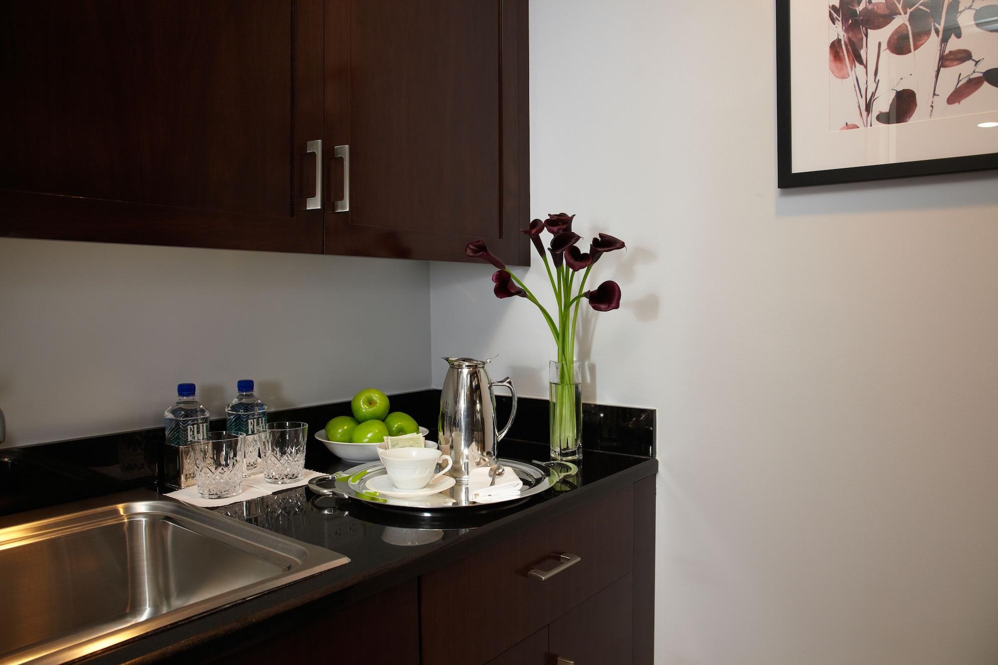 Trump International New York Bagian luar foto A kitchen at The Standard East Village
